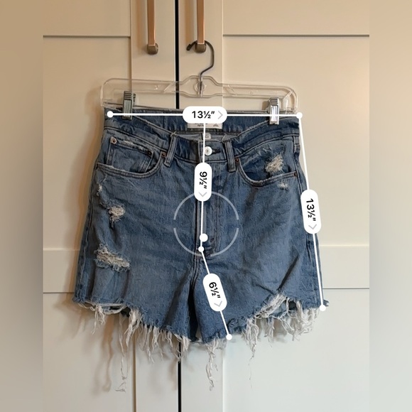 Abercrombie & Fitch The Mom Short High Rise 4 inch Size 2 or Size 26 Curve Love - Picture 3 of 5